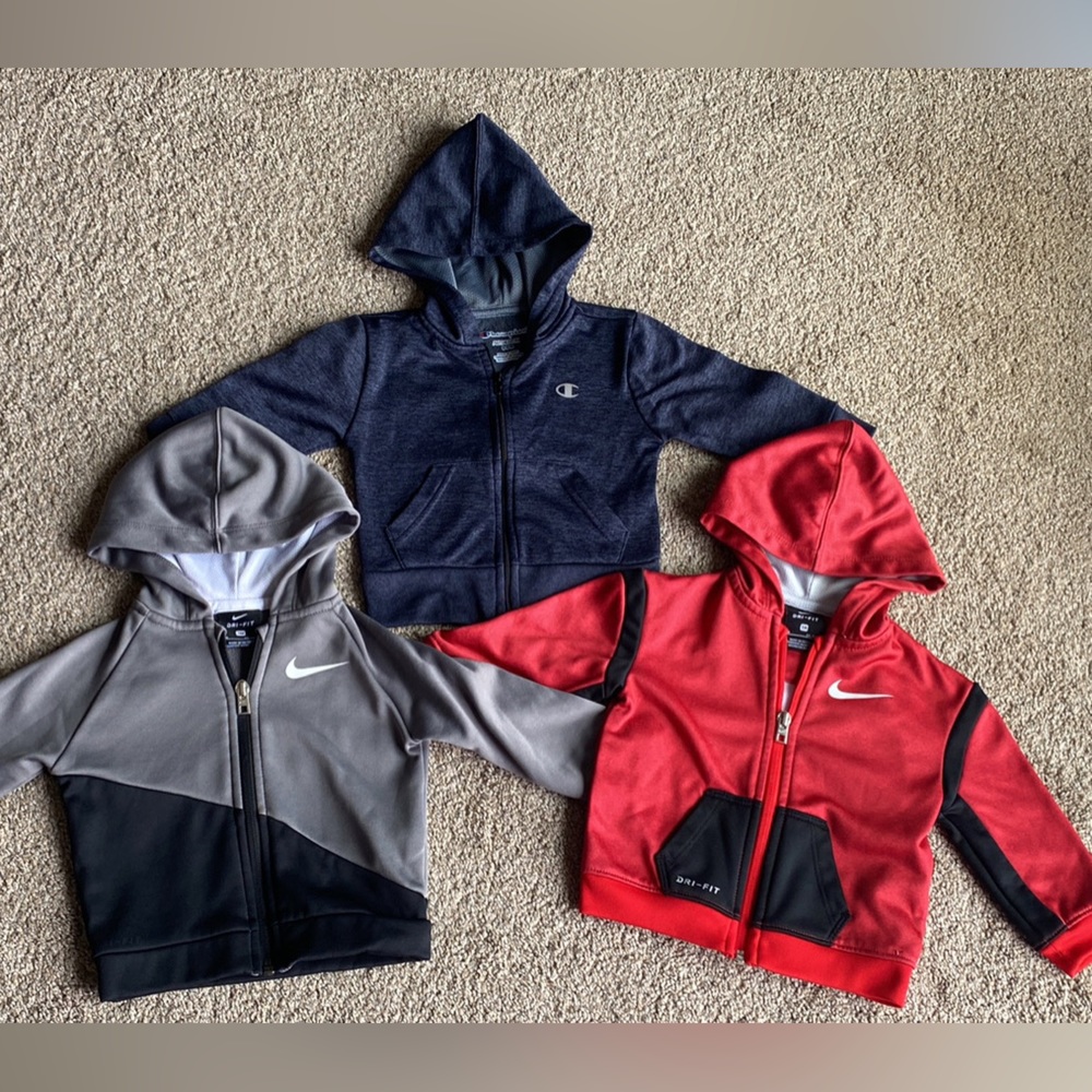 9M Boy Nike Zip Ups